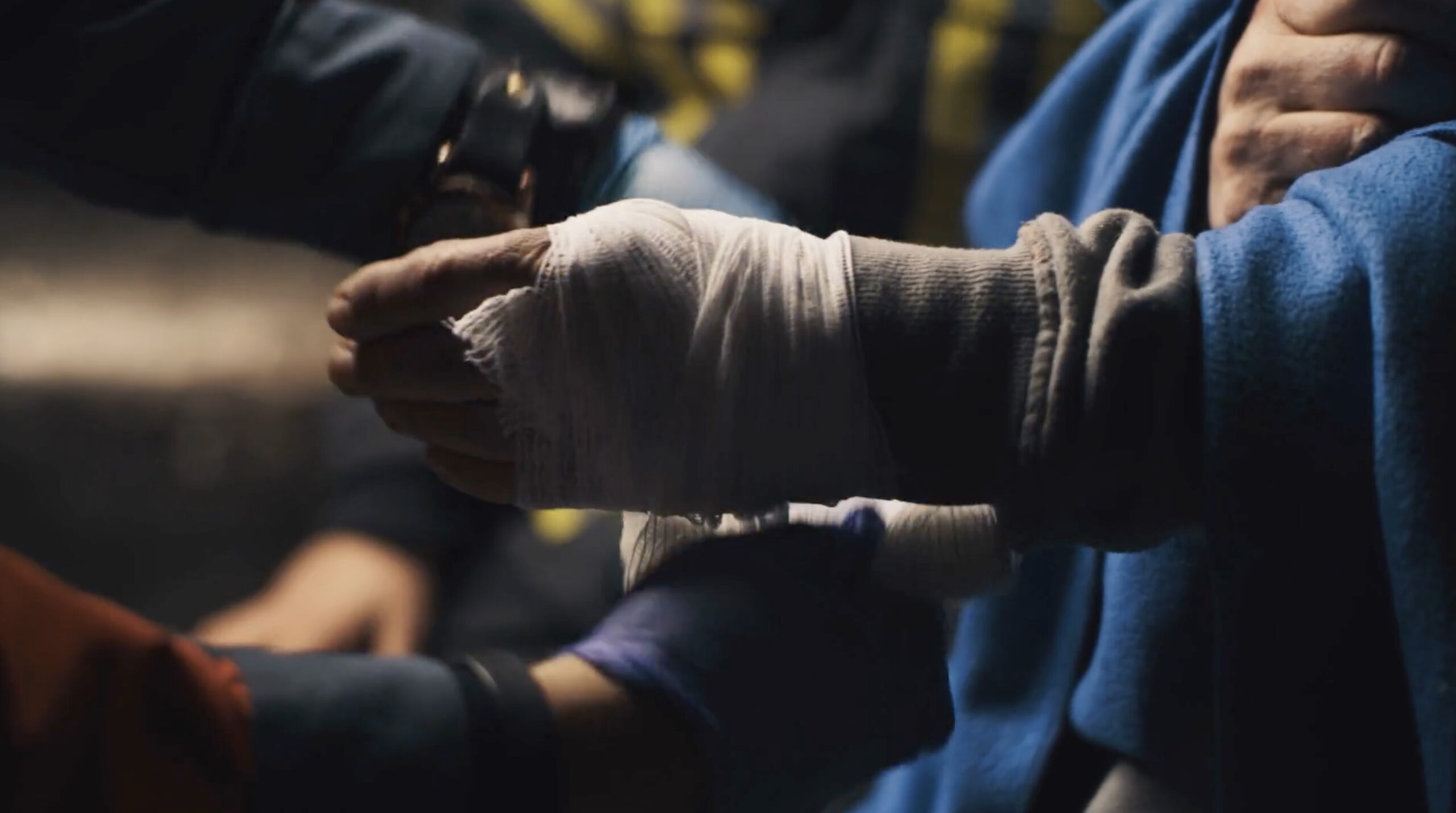 Why ER Doctors Ask About Workers’ Comp: Insights for Bronx Construction Workers hurt at work lesión laboral y derechos conoce tus derechos
